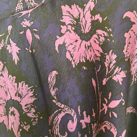 Silk asymmetric skirt. Size Small - Picture 3 of 3